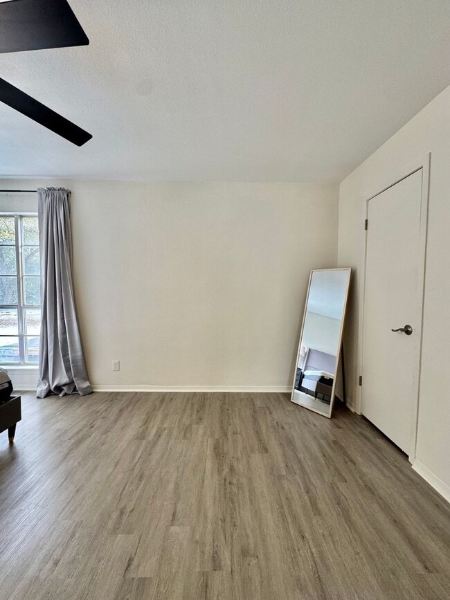 Building Photo - COMING SOON - JULY 2026!! - Furnished Short Term Rental w/ Beautiful Views!