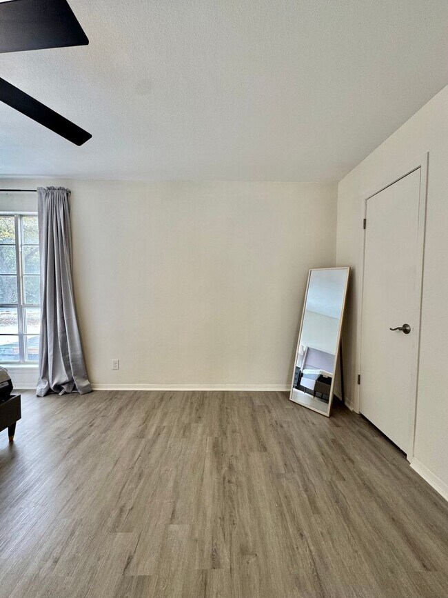 Building Photo - NOW AVAILABLE - Furnished Short Term Rental w/ Beautiful Views!