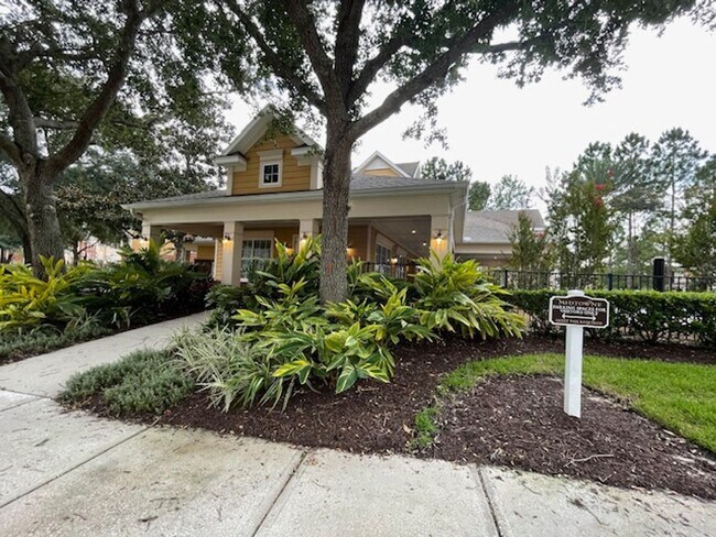 Building Photo - Midtowne