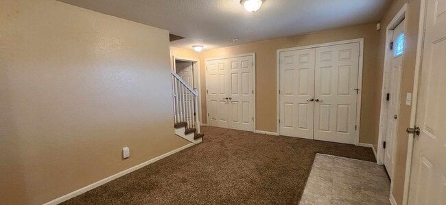 Building Photo - Spacious Town home for rent!