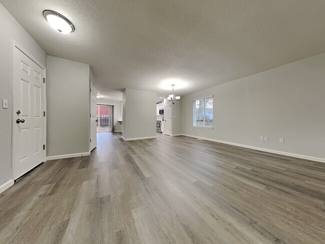Building Photo - 4314 Maricite St SE