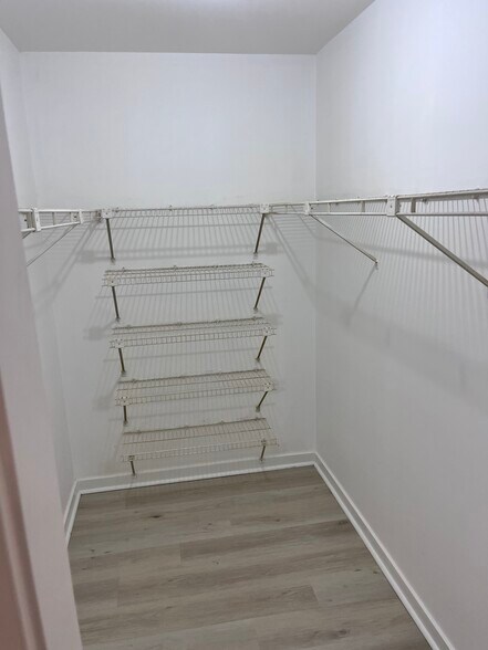 Building Photo - 344 Sandpiper Dr