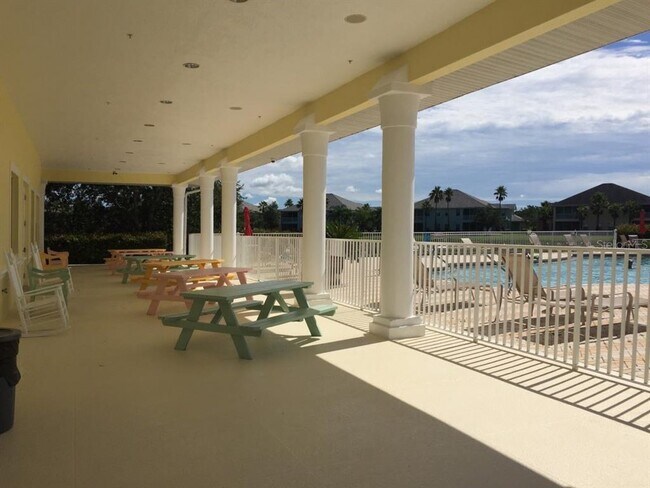 Building Photo - 2040 Willow Hammock Cir