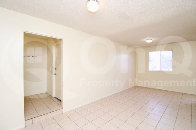 Building Photo - 4050 E St Anne Ave