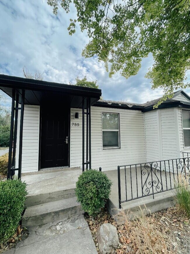 Building Photo - Available Now — 1 BR / 1 BA Creekside Duplex Unit in Millcreek — $1,200/mo