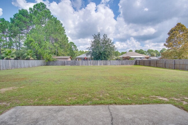 Building Photo - Holley by the Sea Home – 4 Bedrooms, Great...