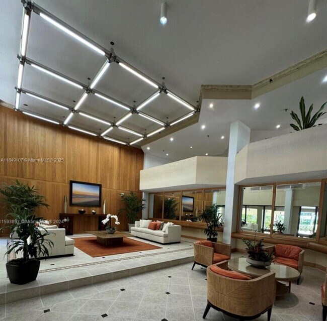 Building Photo - 170 Ocean Ln Dr
