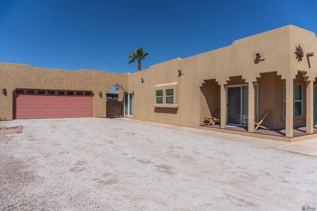 Building Photo - 28702 Canal Ave