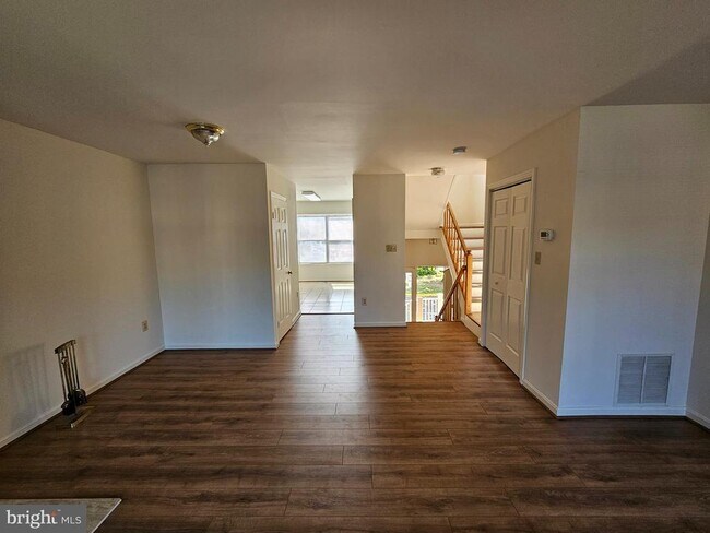 Building Photo - 6306 Over See Ct