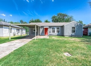 Building Photo - 1503 Acacia Dr