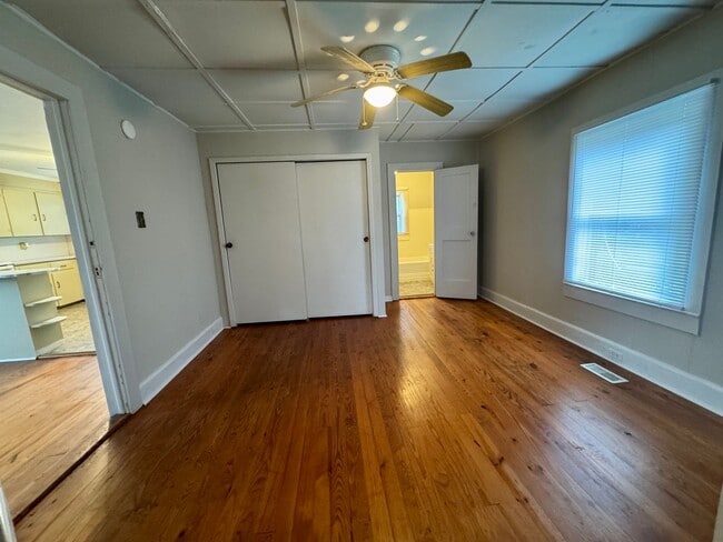 Building Photo - Move in Ready!