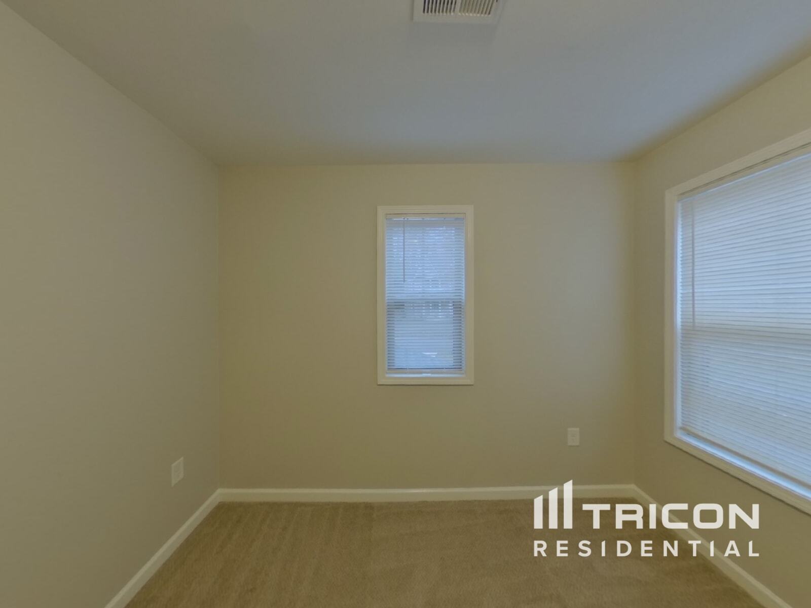 Building Photo - 252 Conrad Cir