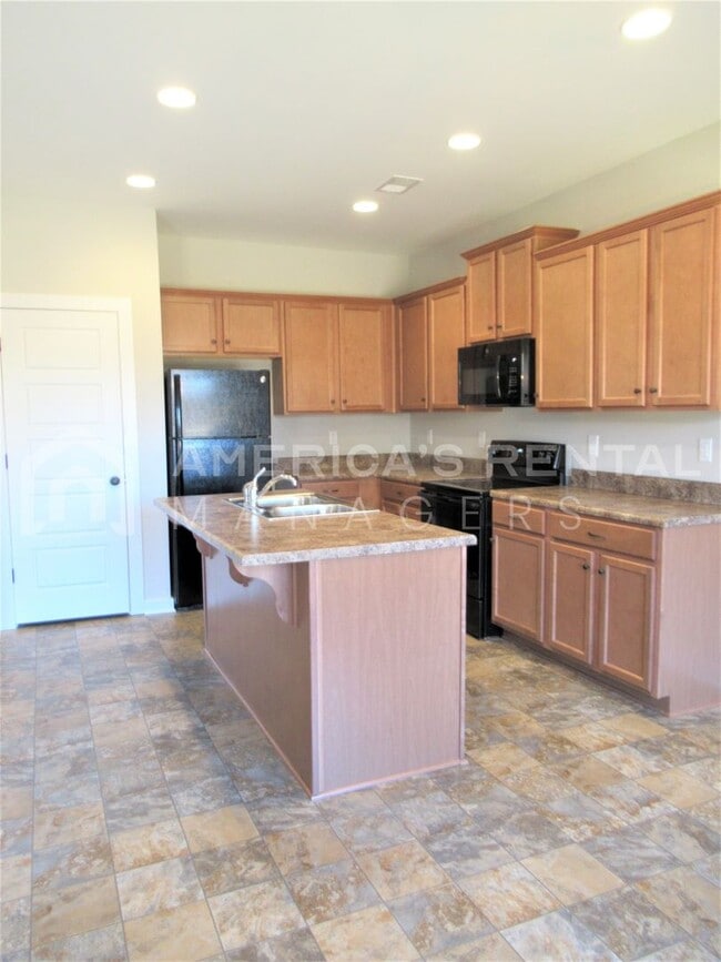 Building Photo - 105 Shepherds Loop