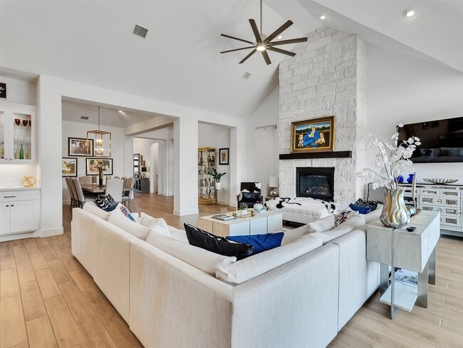 Building Photo - 5422 Farm Hill Way