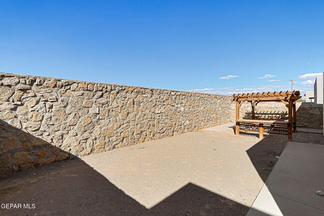 Building Photo - 12917 Nidd Ave