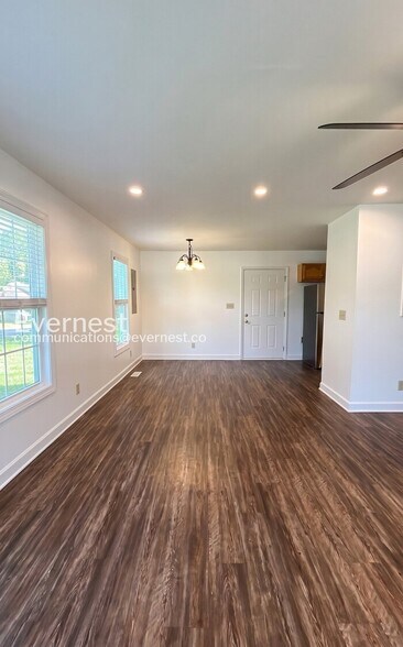 Building Photo - 2280 Aurelia Ct