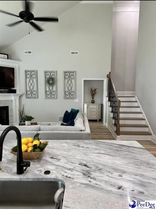 Building Photo - 4008 W Eagle St