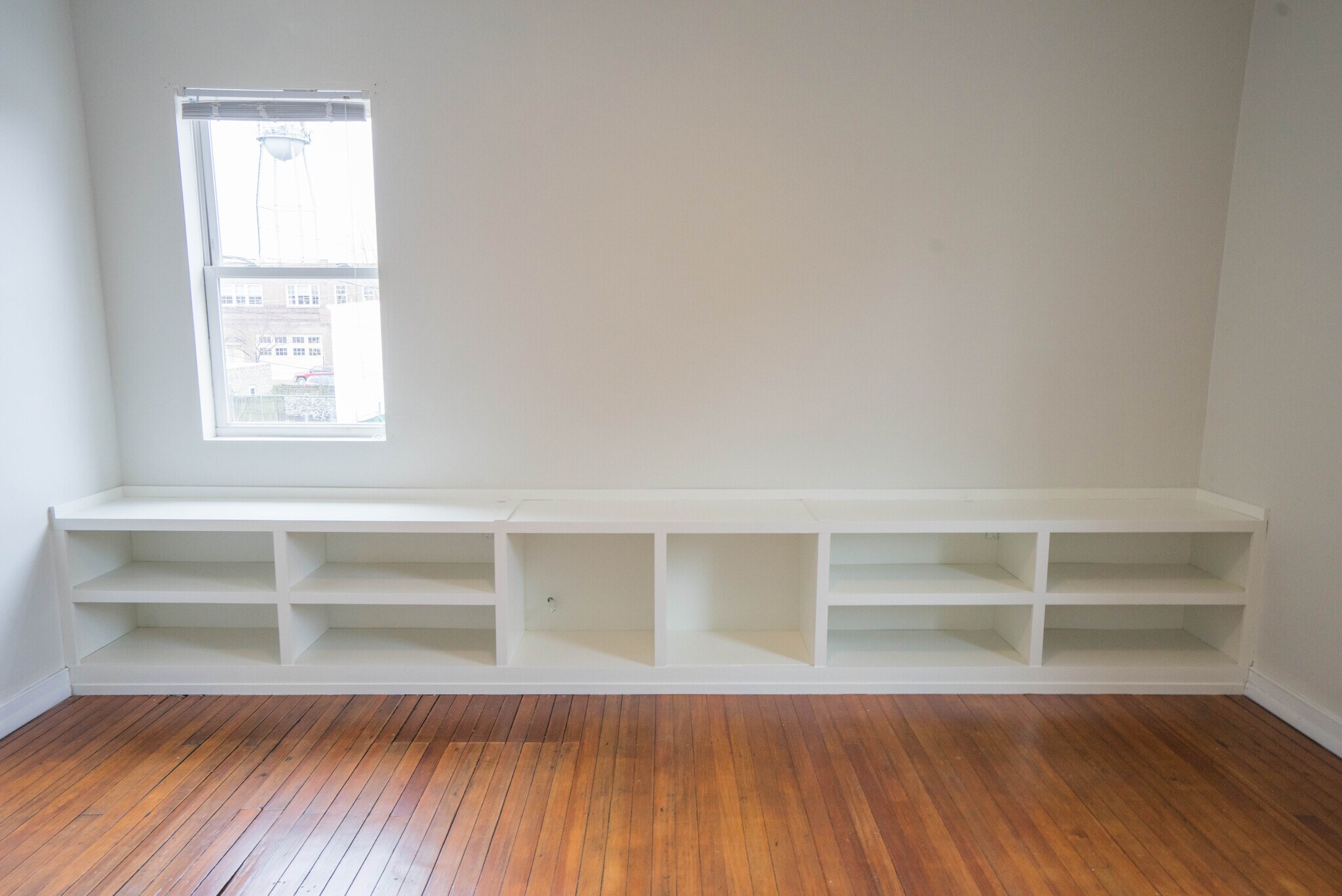 Building Photo - 324 N 27th St