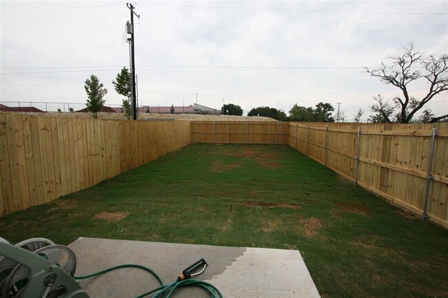 Building Photo - 217 Peruna Dr