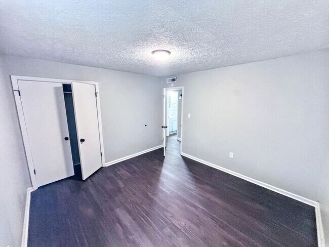 Building Photo - Lovely 3-Bedroom Home: Comfort and Conveni...