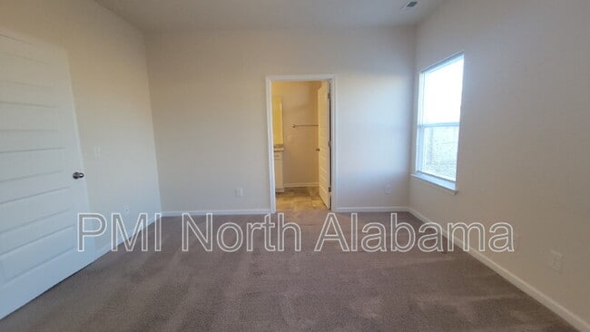 Building Photo - 13030 Lantern Pointe Wy