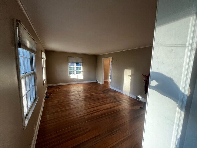 Building Photo - 101 E Westfield Blvd