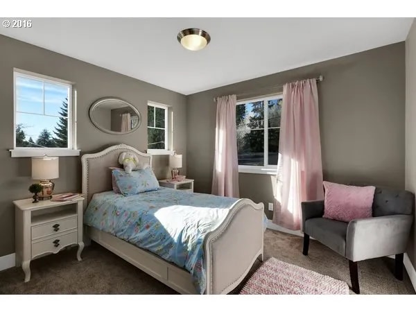 Building Photo - 5860 NE Pohlman Dr