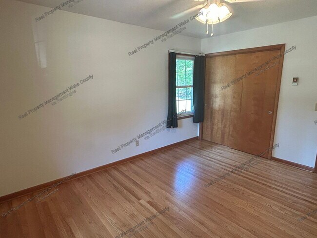 Building Photo - 7800 Penny Rd