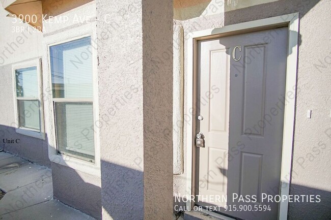 Building Photo - 3 Bedroom Apt Close to Fort Bliss!