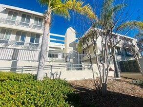 Building Photo - Convenient 2BR/2BA Condo Near SDSU at Campus Walk Condos