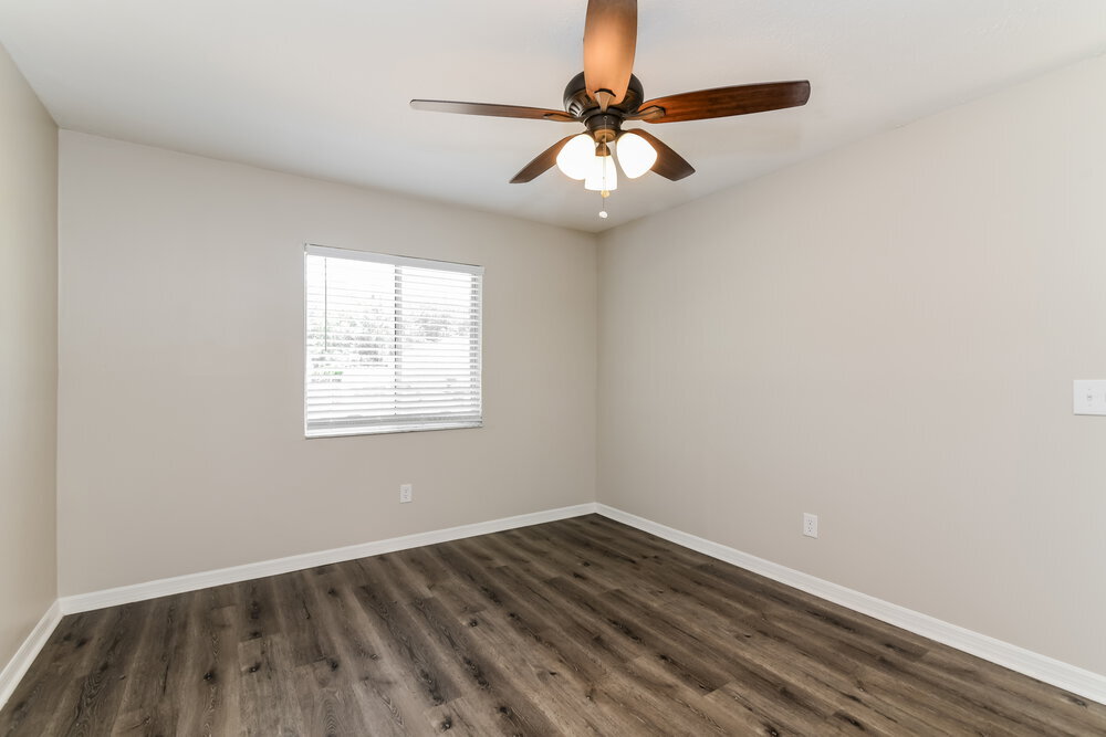 Building Photo - 724 Iowa Woods Cir E