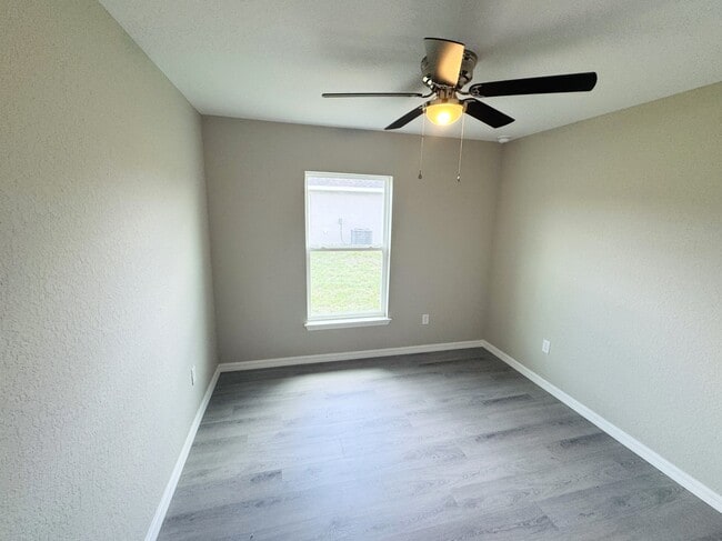 Building Photo - 6574 SE 108th Ln