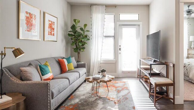 Building Photo - Spacious. Modern. Limited-Time $500 Off. Tour Today!