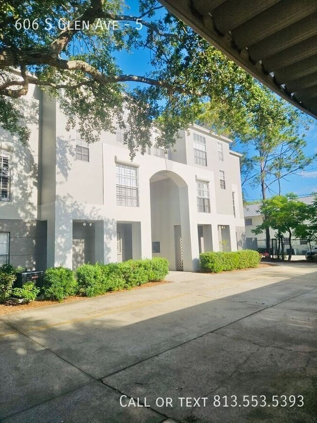 Building Photo - 606 S Glen Ave