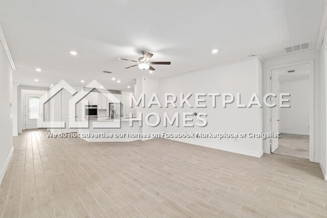Building Photo - 1355 SE 43rd Rd