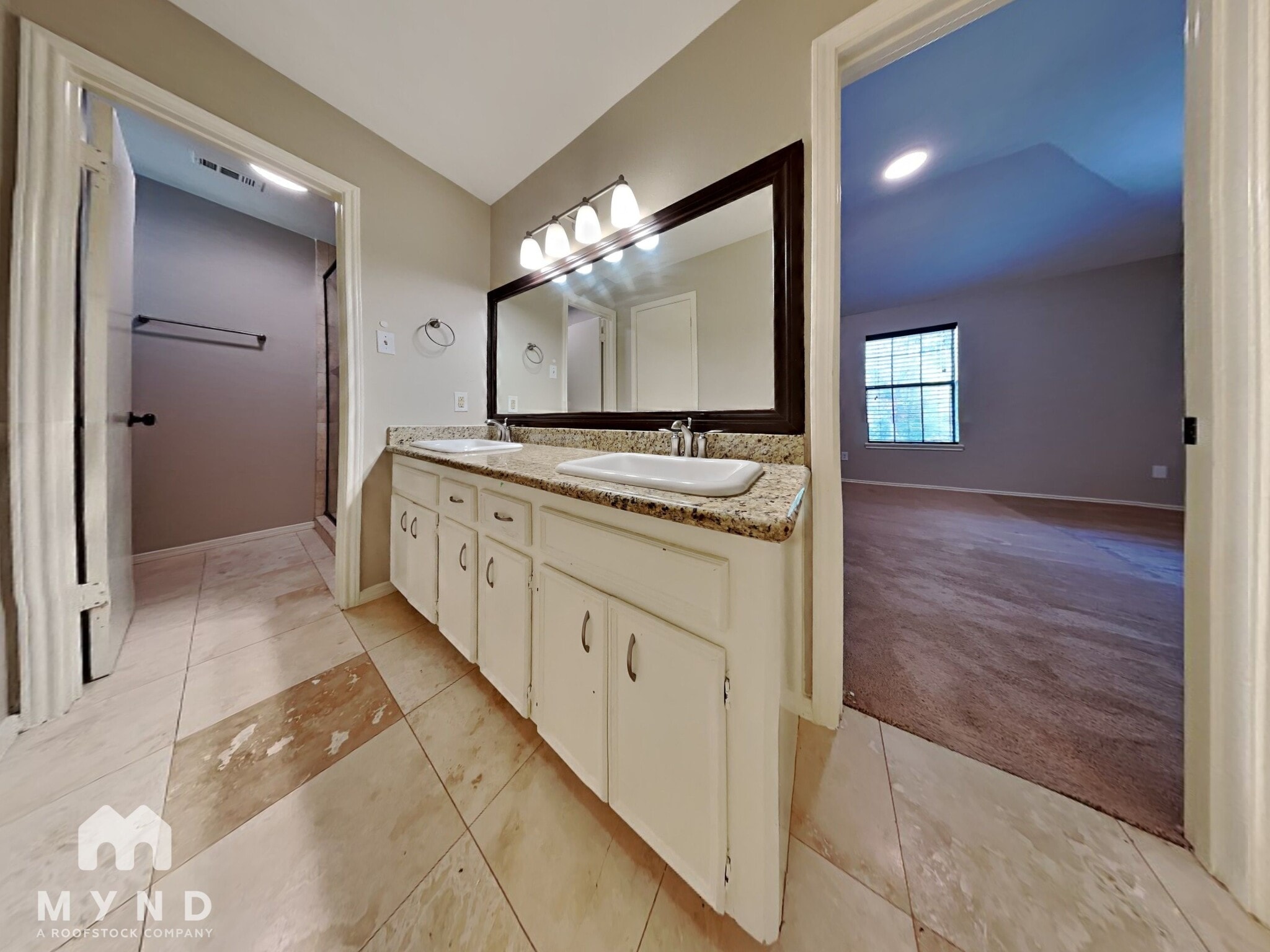 Building Photo - 102 Summer Crest Cir