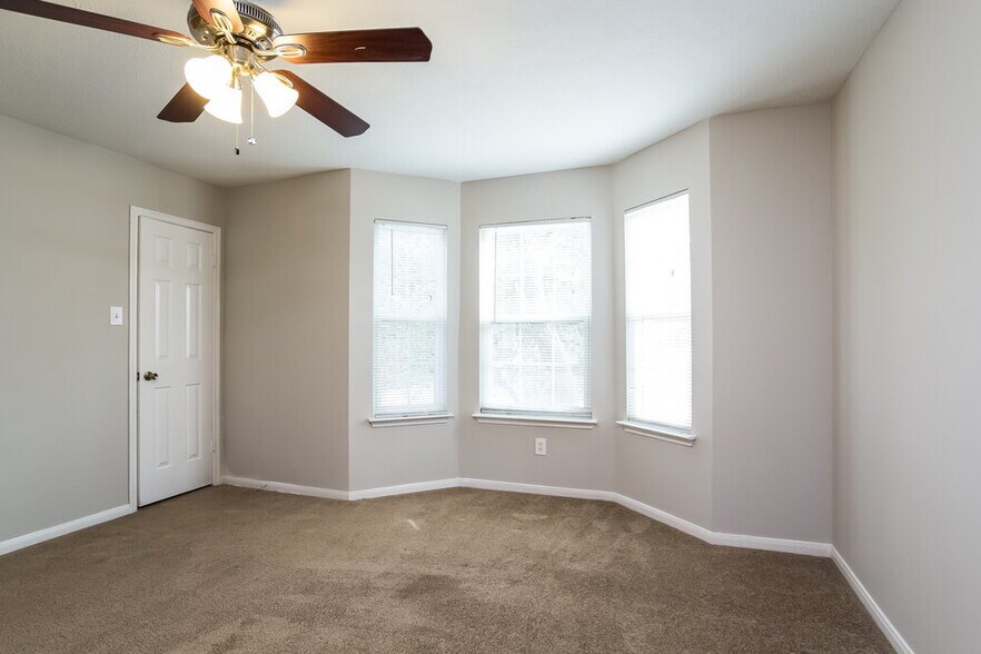 Building Photo - 5511 Deer Timbers Trail
