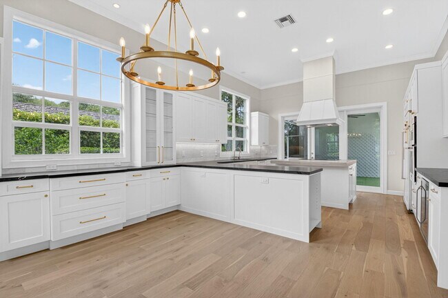 Building Photo - 3924 NW 58th St