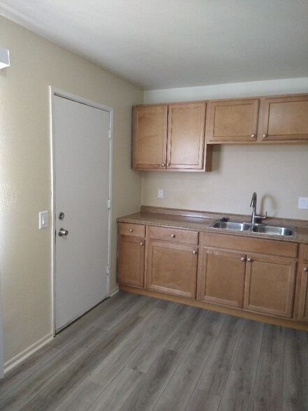Building Photo - 5228 Adobe Rd