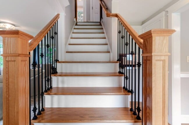 Building Photo - 45 Indian Hill Ave