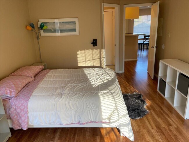 Building Photo - 8756 Mallard Reserve Dr