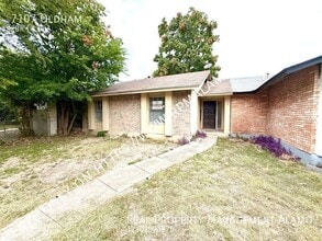 Building Photo - 7107 Oldham-
