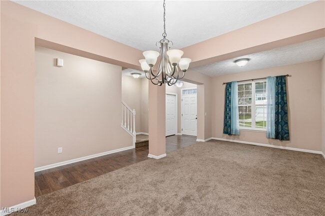 Building Photo - 12120 Edgehill Oval