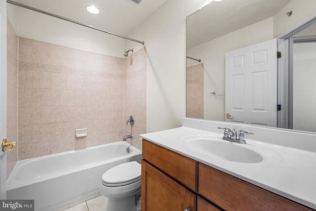 Building Photo - 129 Hearth Ct