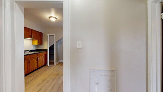 Building Photo - 7401 Jameson Rd