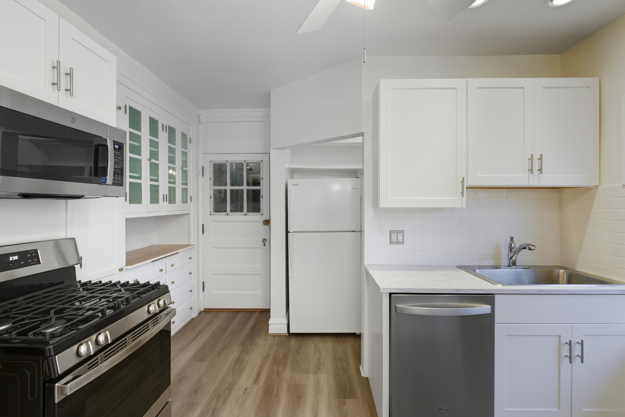 Building Photo - 1507 Dobson St