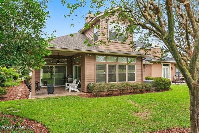 Building Photo - Beautiful home with golf course views in l...