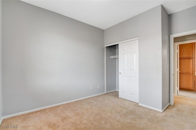 Building Photo - 10482 Calico Pines Ave