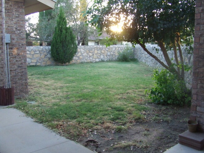 Building Photo - 3205 Fierro Dr