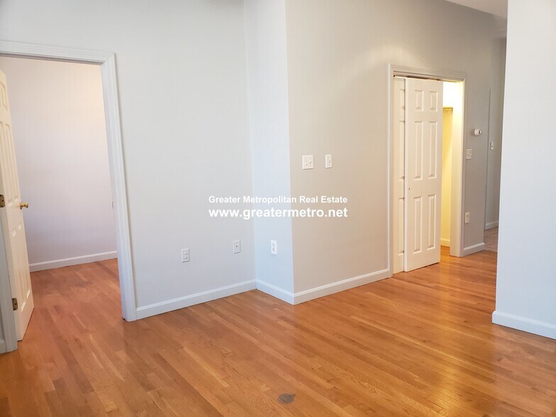 Building Photo - 40 N Bennet St